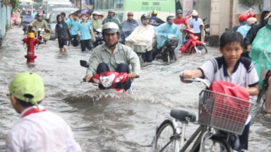  20 năm mới xuất hiện: áp thấp nhiệt đới giữa mùa khô