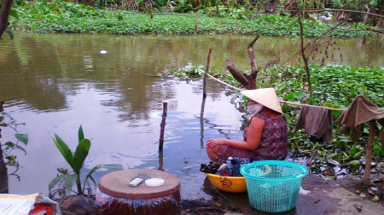  Phú Yên: Người dân Xuân Lãnh phải dùng... nước sông 