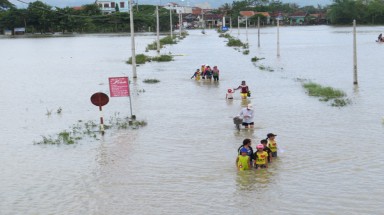  Liên minh châu Âu viện trợ 200.000 Euro giúp các nạn nhân bão Damrey tại Việt Nam 